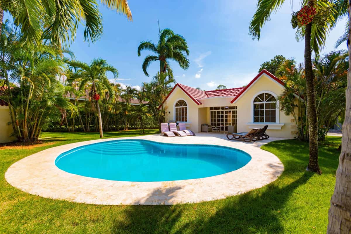 Newly Renovated 3-Bedroom Villa with Private Pool