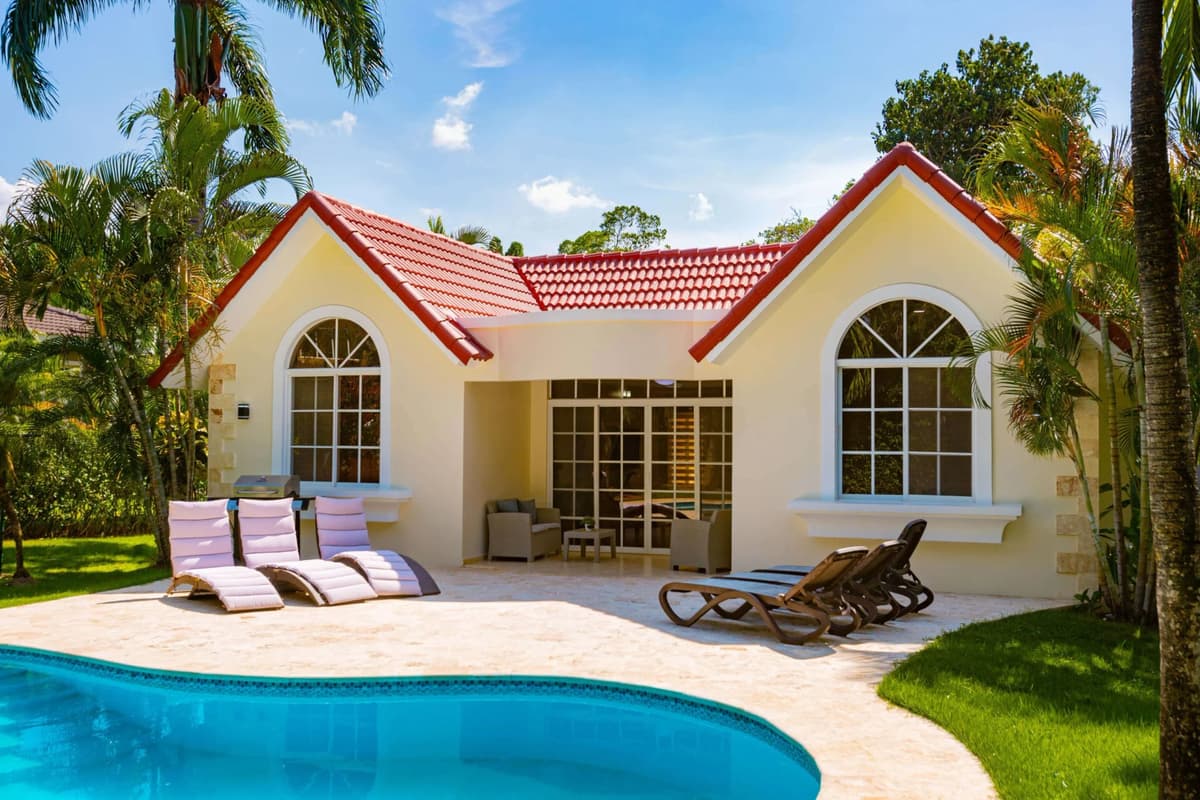 Newly Renovated 3-Bedroom Villa with Private Pool - Image 2