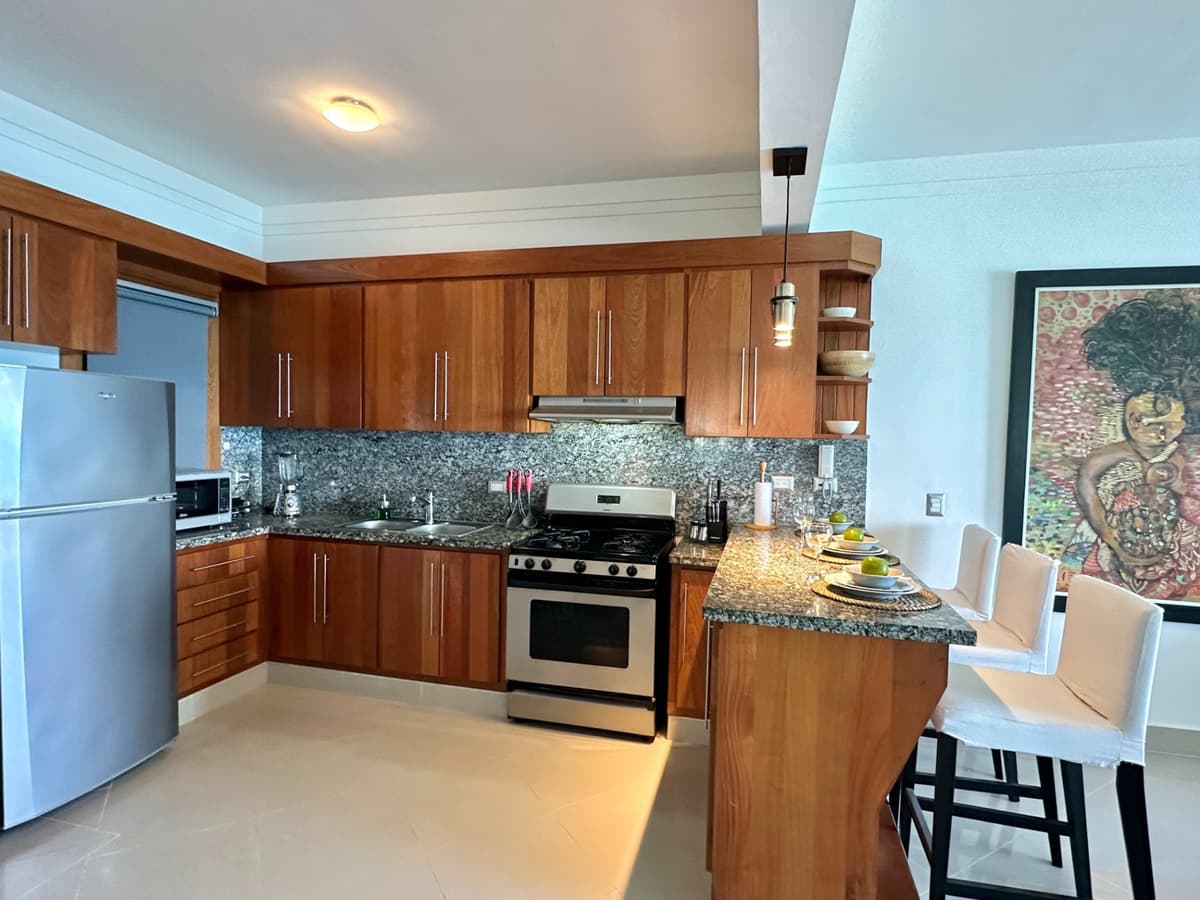 Stunning 2-bedroom beachfront condo Cabarete with breathtaking ocean views - Image 2
