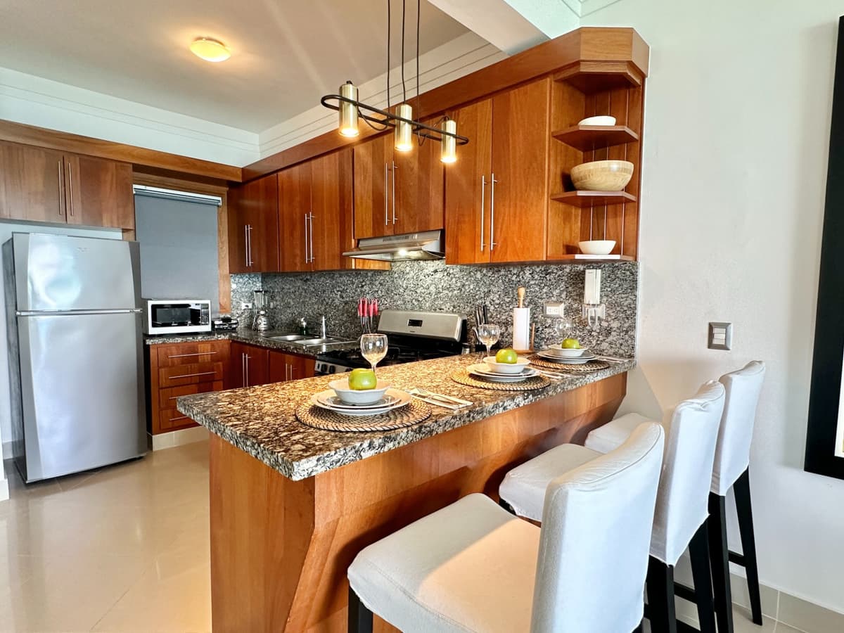 Stunning 2-bedroom beachfront condo Cabarete with breathtaking ocean views - Image 4