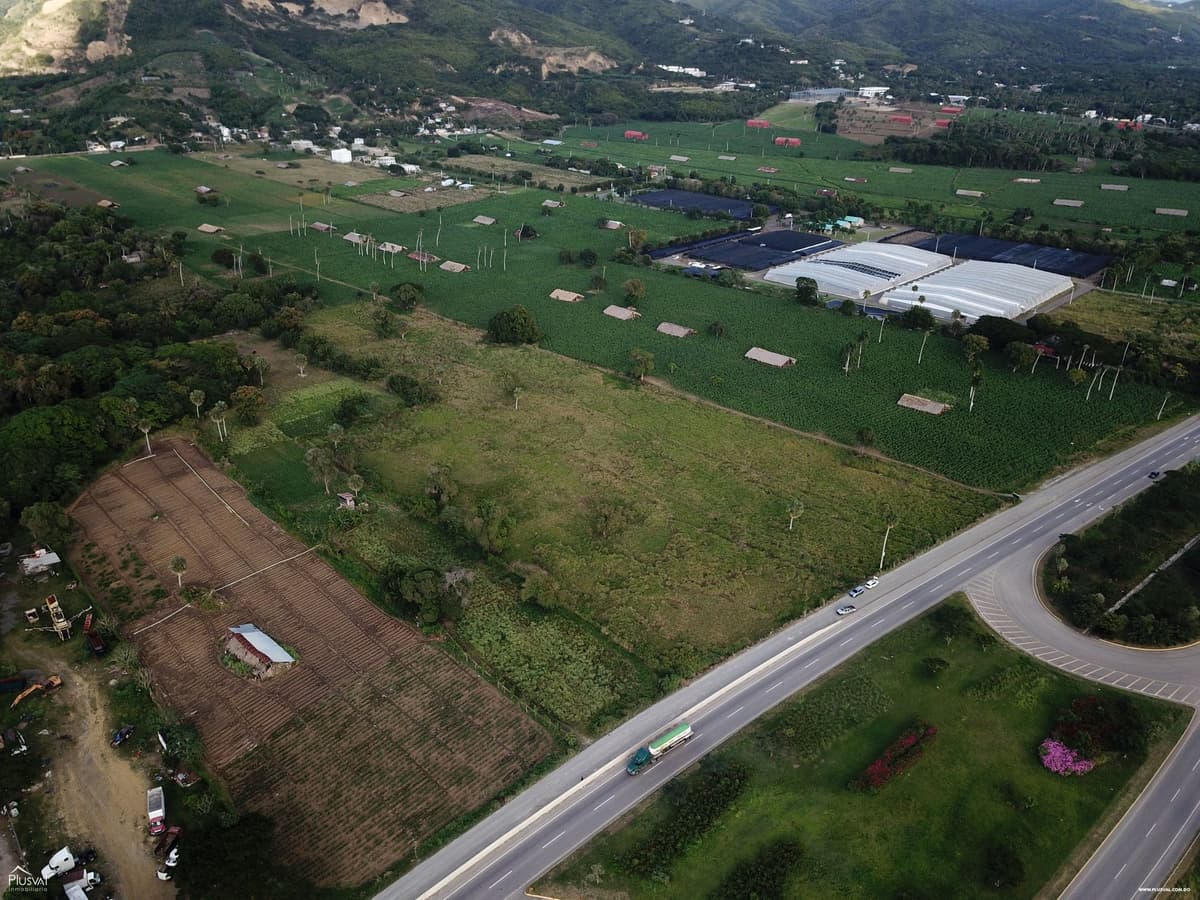 Exclusivo Solar Comercial Premium en Venta en Circunvalación Norte, Santiago - Image 5