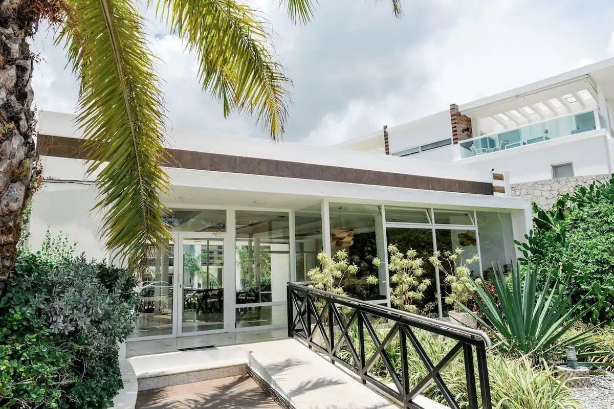Costa Hermosa absolutely beautiful 2 BR condo in walking distance to the beach, fully furnished and move-in or rental ready - El Cortecito - Image 2