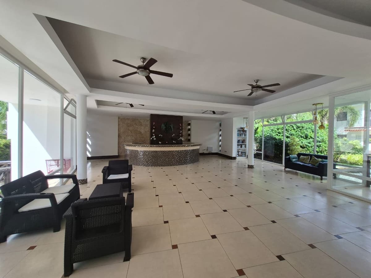 Costa Hermosa absolutely beautiful 2 BR condo in walking distance to the beach, fully furnished and move-in or rental ready - El Cortecito - Image 4