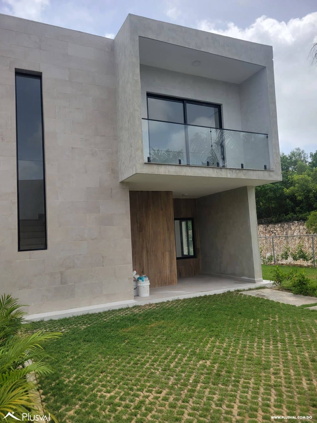 Venta de Casa con piscina de 3 habitaciones en La Senda VistaCana - Image 2