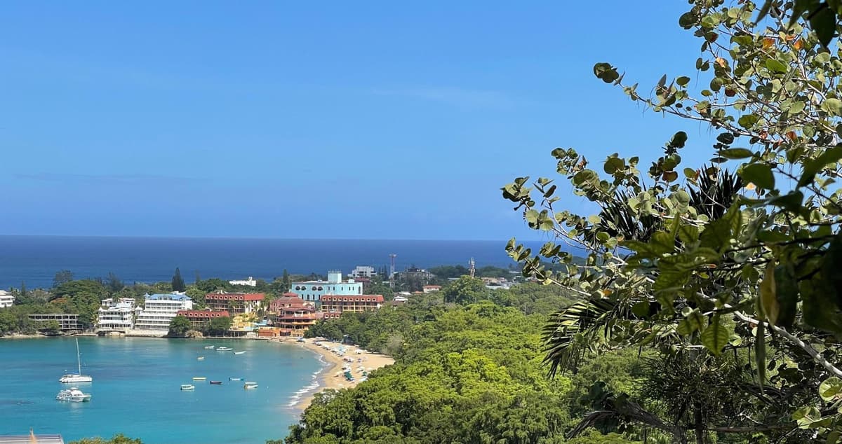Apartment Building For Sale with Fantastic Ocean and Beach Views, Sosúa