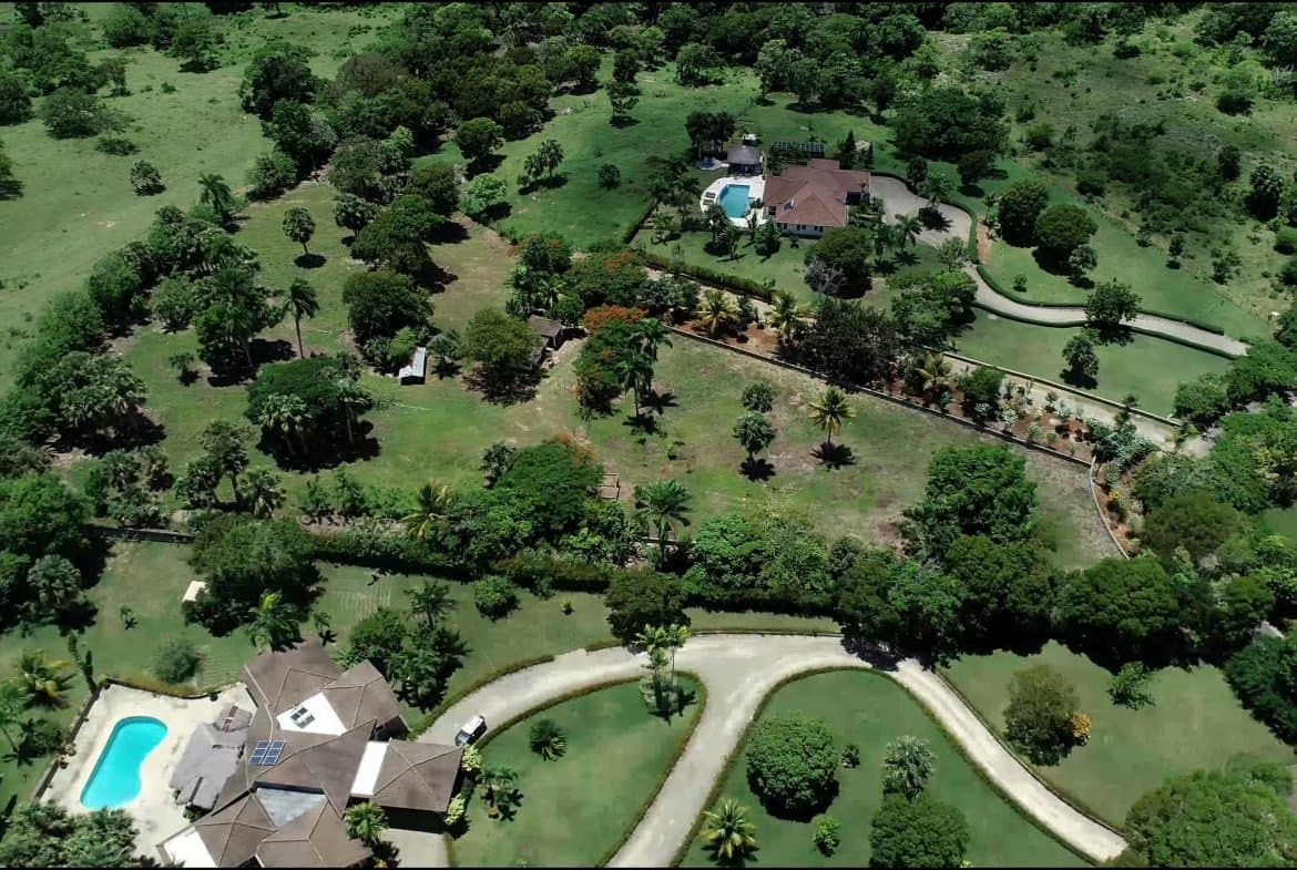 Beautiful Building Lot For Sale in Hacienda El Choco - Image 2