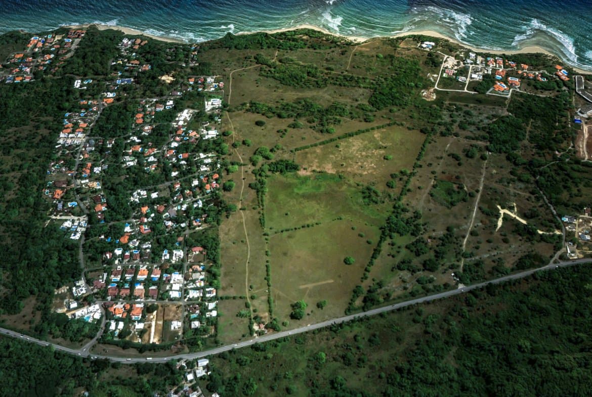 123 Acres Prime Oceanfront Development Land for Sale, Sosua - Image 3