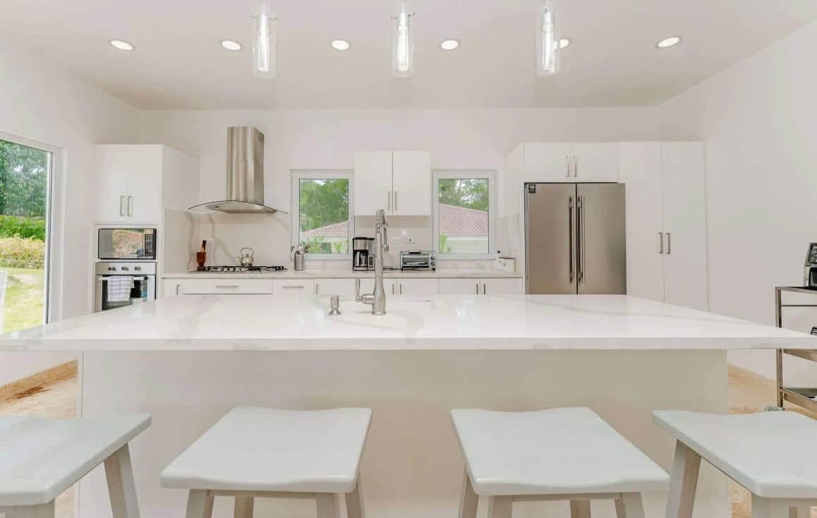 Residencial Hispaniola: Luxury 4 Bed Villa for Sale in Sosua - Image 5