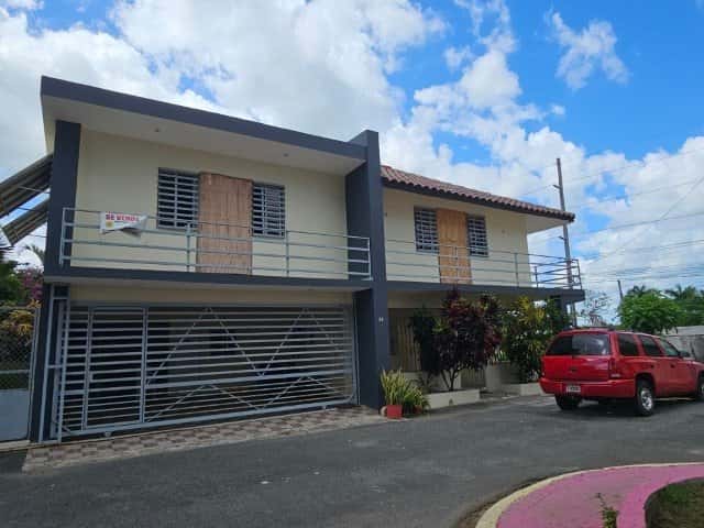 Spacious 2 BR house with 2 separate apartments, roof top terrace and backyard - El Salado