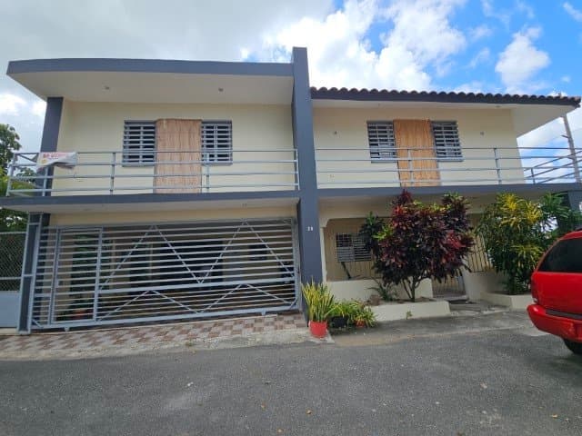 Spacious 2 BR house with 2 separate apartments, roof top terrace and backyard - El Salado - Image 3