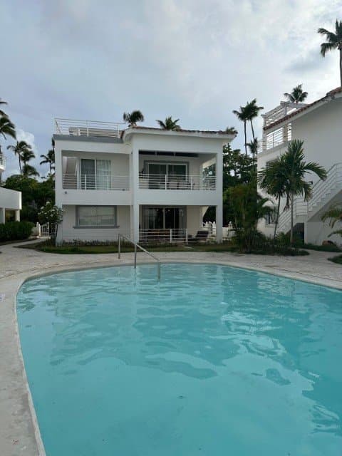 Las Terazzas 2 BR condo in fantastic location, just a minute walking to the beach, fully furnished and move-in ready; Los Corales - Image 1