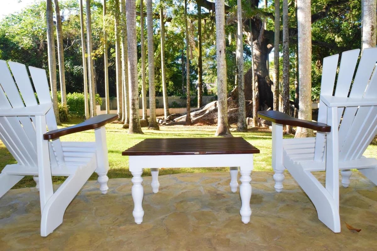4 BEDROOM VILLA FOR SALE. WALK TO THE BEACH! - Image 4