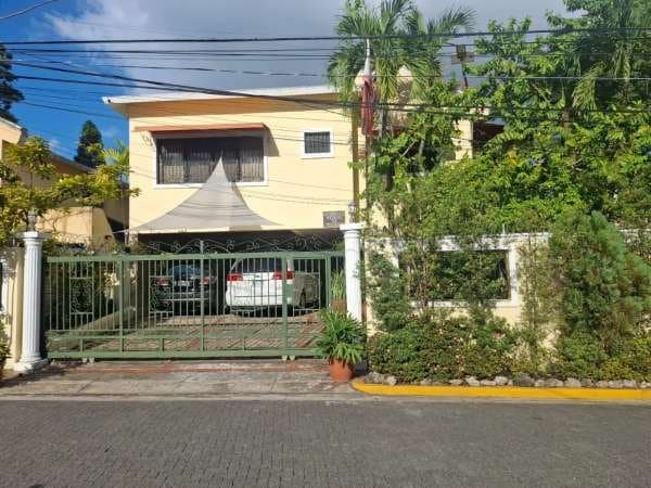 Large Villa In Very Nice Private Community