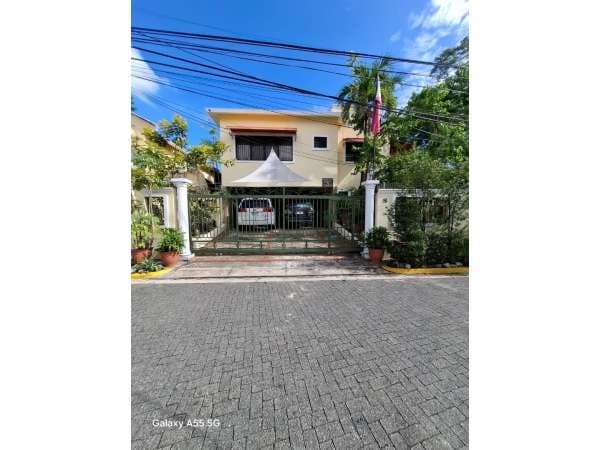Large Villa In Very Nice Private Community - Image 5