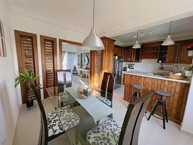 Sol Tropical spacious two-level penthouse just minutes walking to the beach – El Cortecito - Image 4