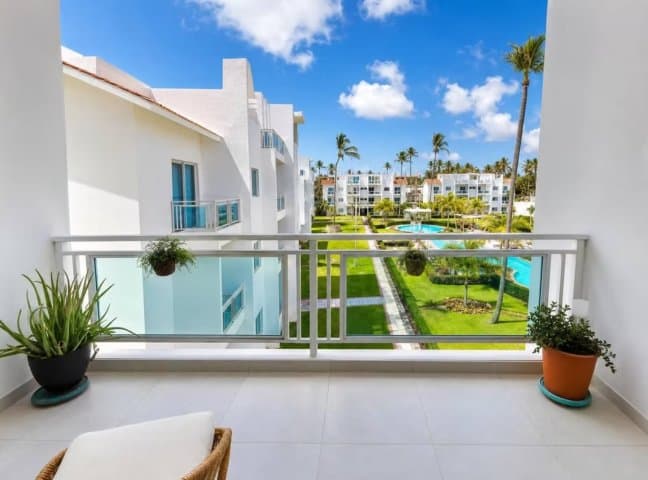 Sol Tropical spacious two-level penthouse just minutes walking to the beach – El Cortecito - Image 5