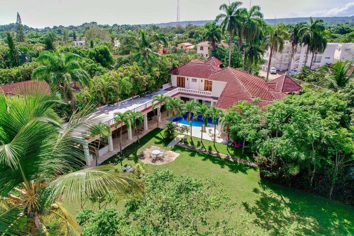 Perla Marina Luxury 5-Bed Home For Sale