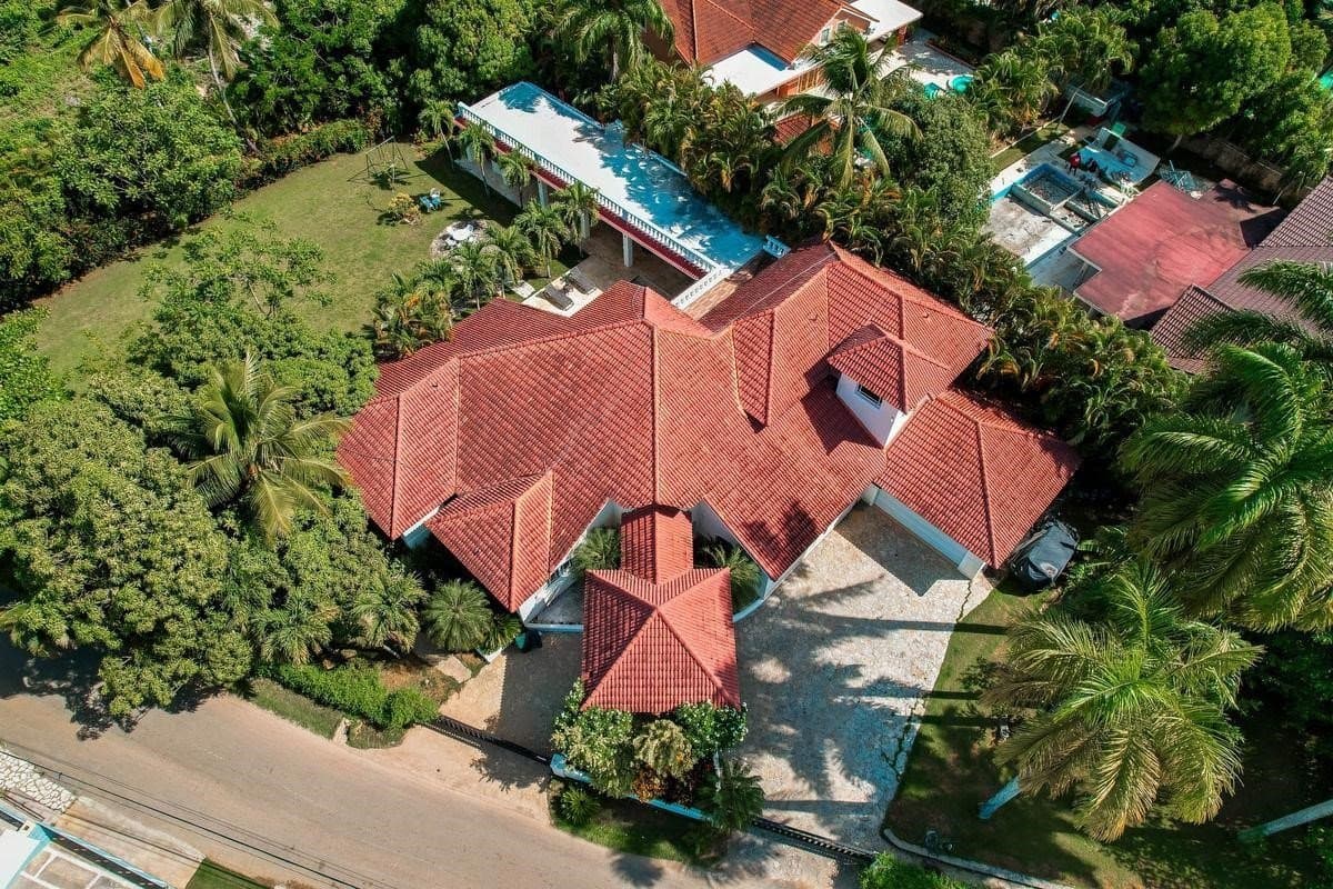 Perla Marina Luxury 5-Bed Home For Sale - Image 2