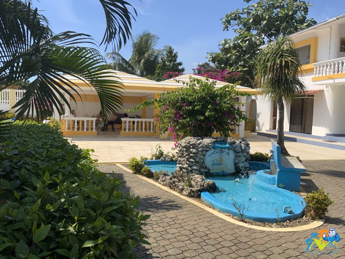 Boca Chica Cozy 2 BR condo - Image 3
