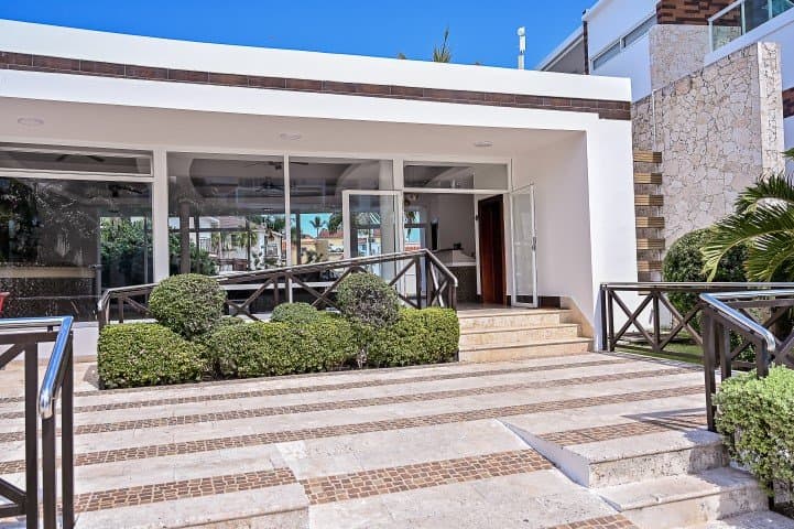 Costa Hermosa elegant 2 BR ground floor condo with expansive private terrace, move-in ready - El Cortecito - Image 3
