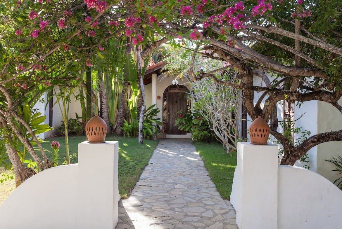 Beautiful Sea Horse Ranch Villa Las Flores Home - - Image 3
