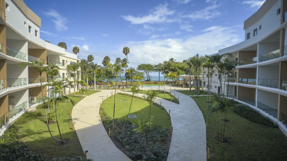 Oceanfront 2BR Condo The Wave Cabarete | buyDRproperty - Image 4