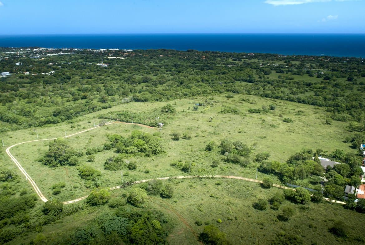 Prime 2,564 m² Countryside Building Lot – Between Sosúa & Cabarete