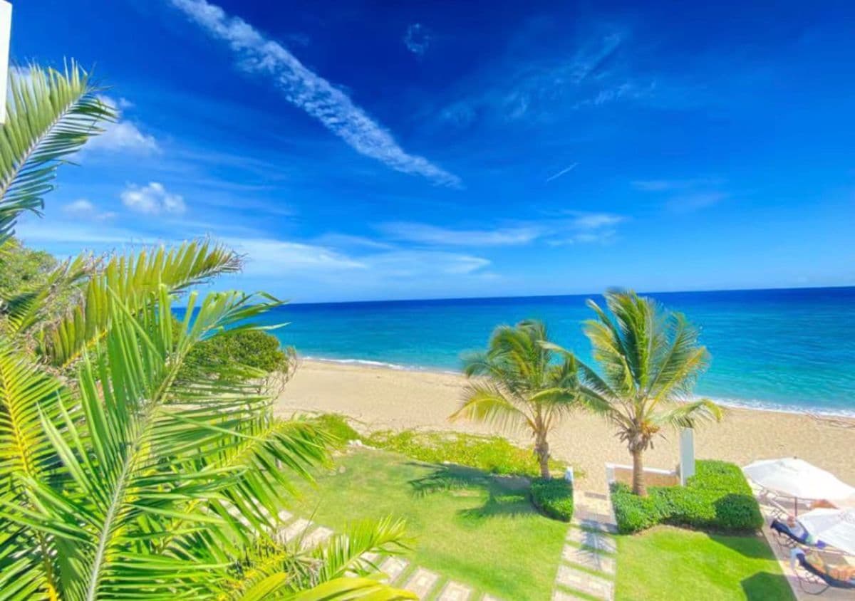 Beach front Penthouse For sale. - Image 5