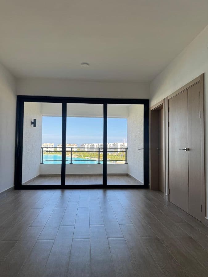 PRICE REDUCED: Brand-New 2-Bedroom Apartment with Stunning Crystal Lagoon Views - Image 5