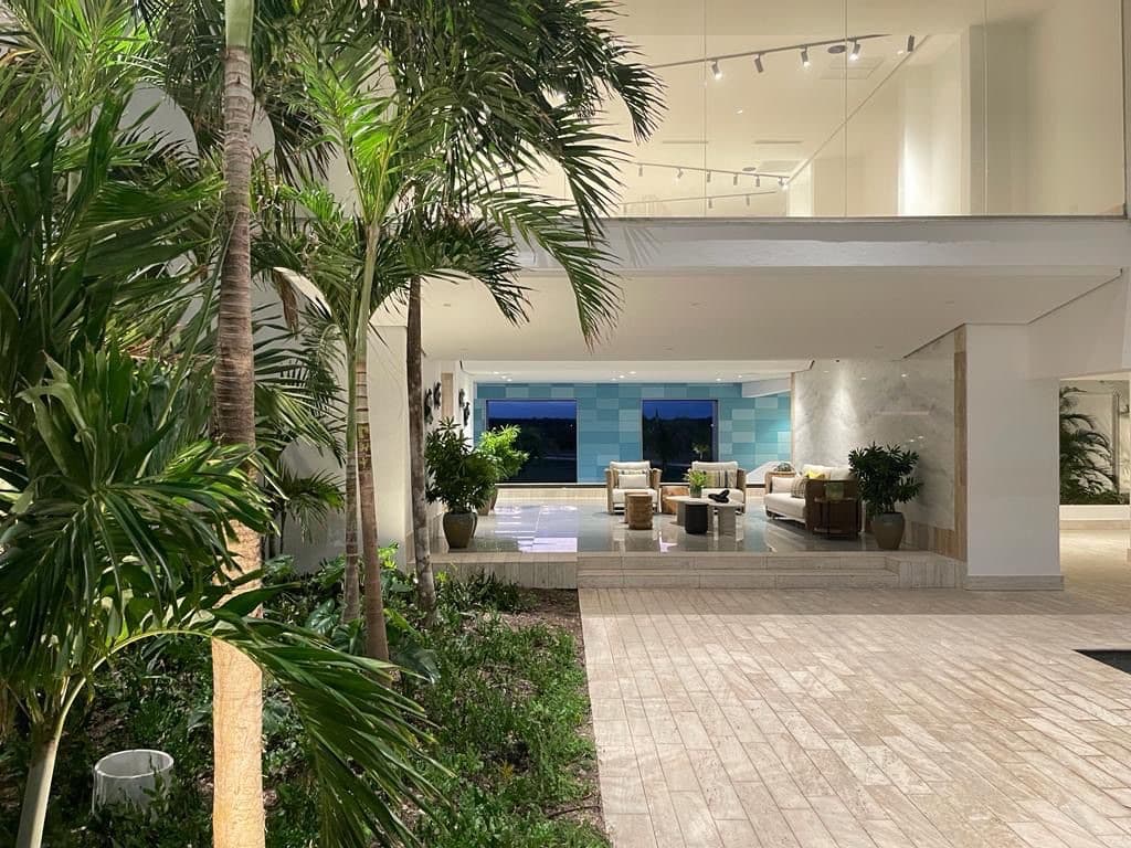 4 Bedroom + Maid's Apartment! The Ultimate in Sophisticated Living in 7 Mares, Cap Cana - Image 4