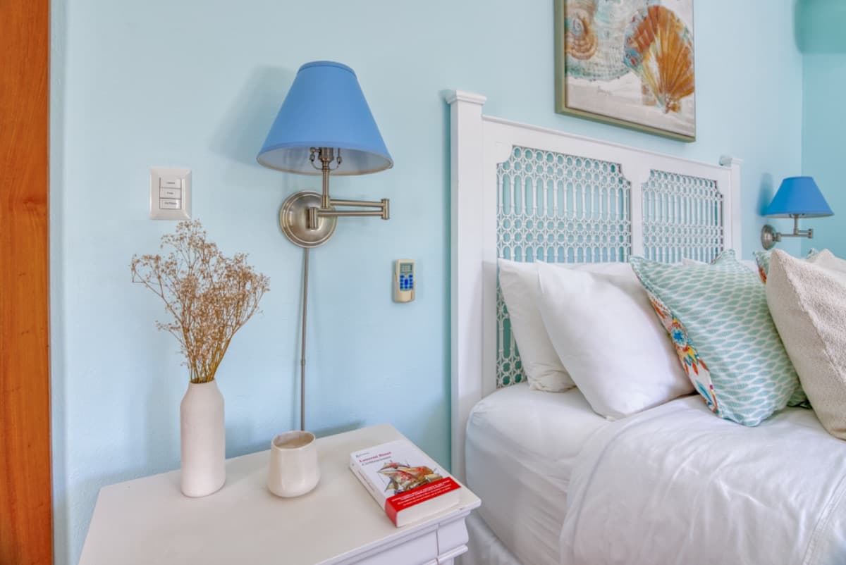 Elegant Furnished Villa in Cap Cana, 5 Bedrooms + 2 Service Quarters - Image 5