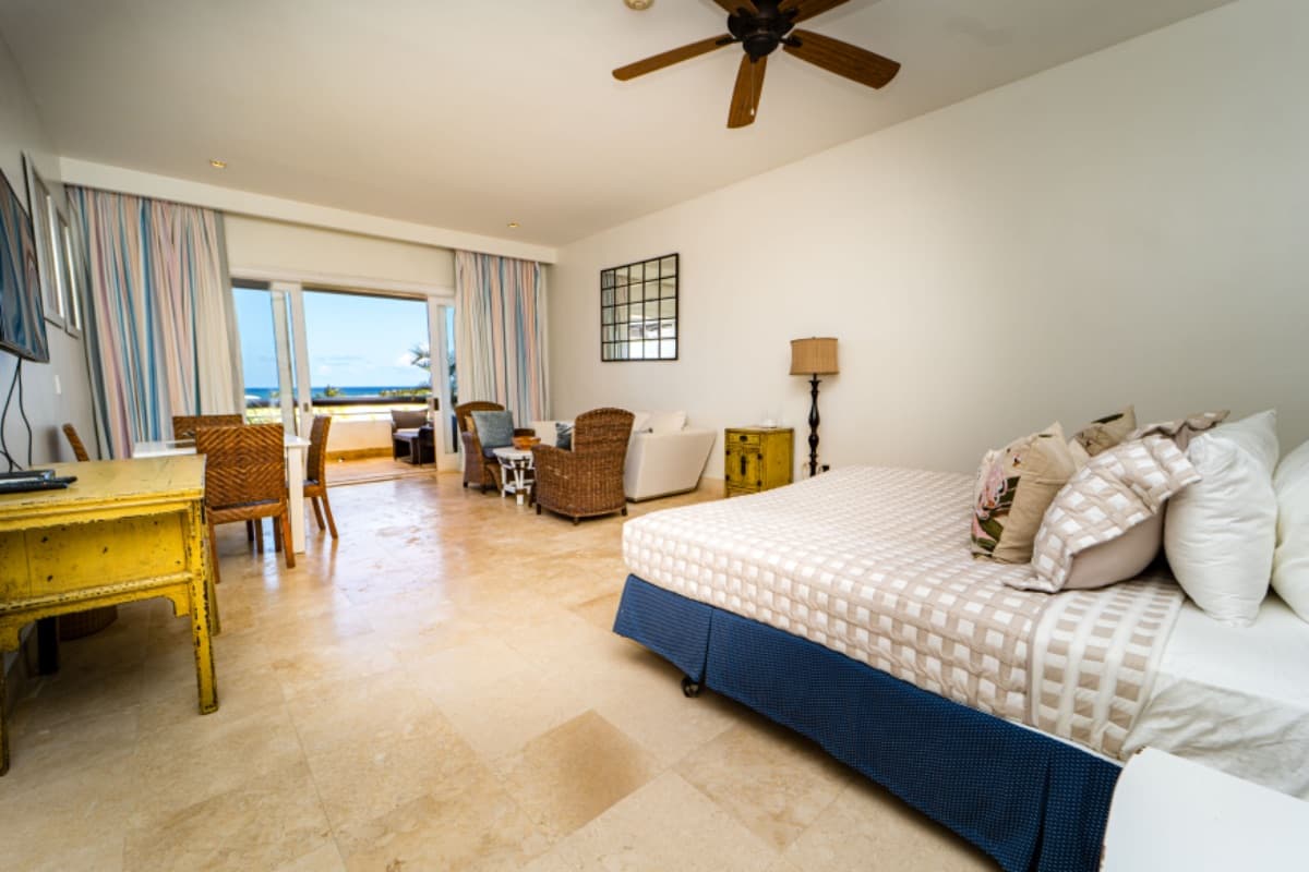 Top-Floor Studio Condo At Golden Bear Lodge, Cap Cana! - Image 3