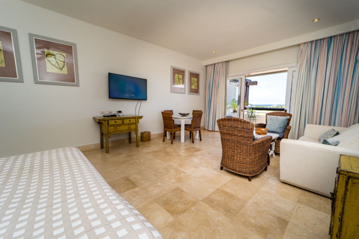 Top-Floor Studio Condo At Golden Bear Lodge, Cap Cana! - Image 4