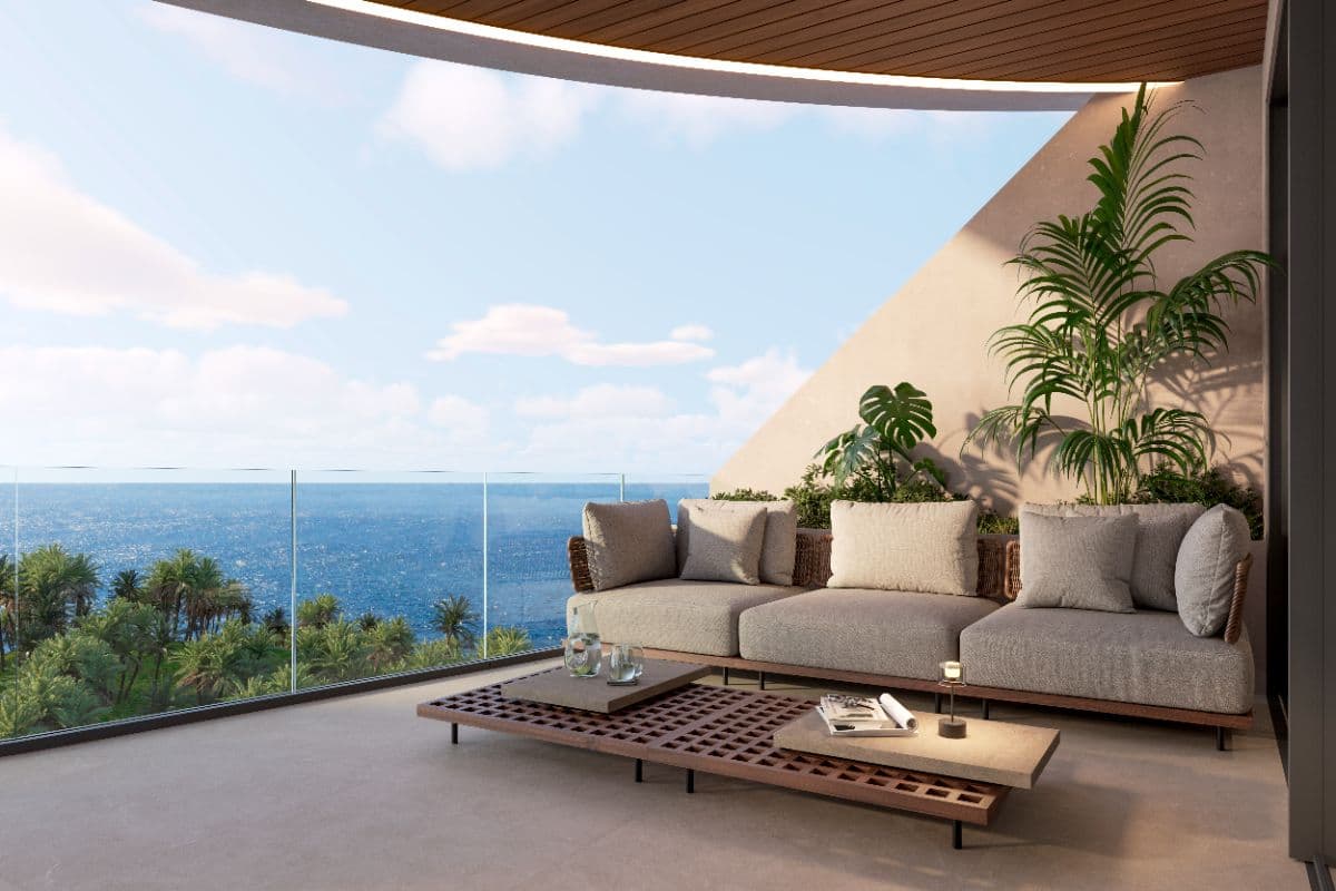 Oceanfront Triple-Level Penthouse with Solarium, Picuzzi, 3 Bedrooms, Lounge and TV Room in Cap Cana Marina - Image 2