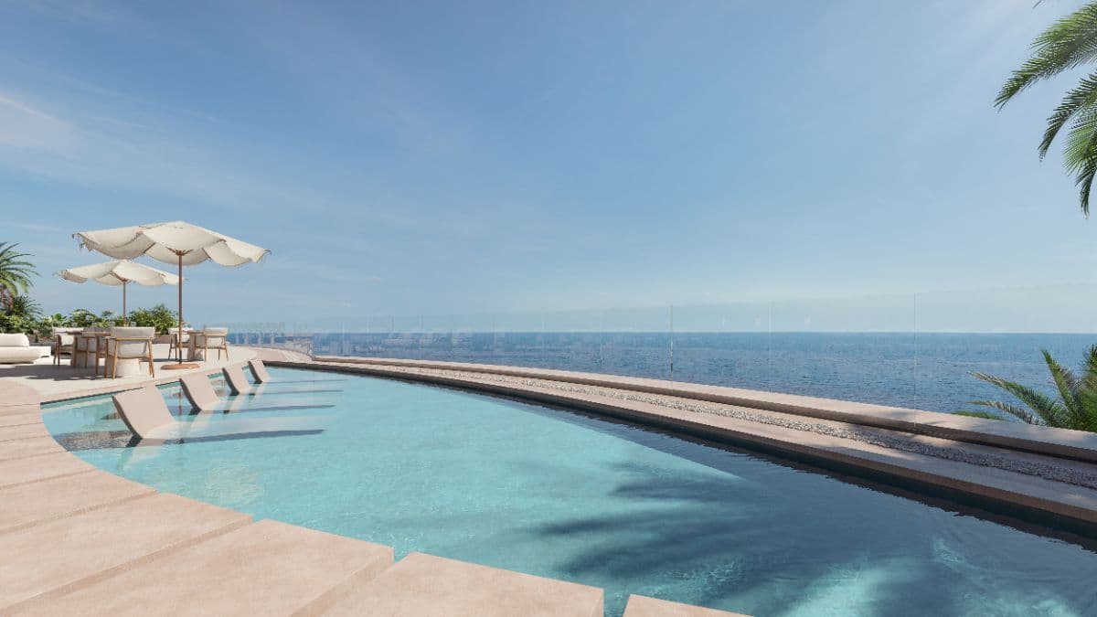 Oceanfront Triple-Level Penthouse with Solarium, Picuzzi, 3 Bedrooms, Lounge and TV Room in Cap Cana Marina