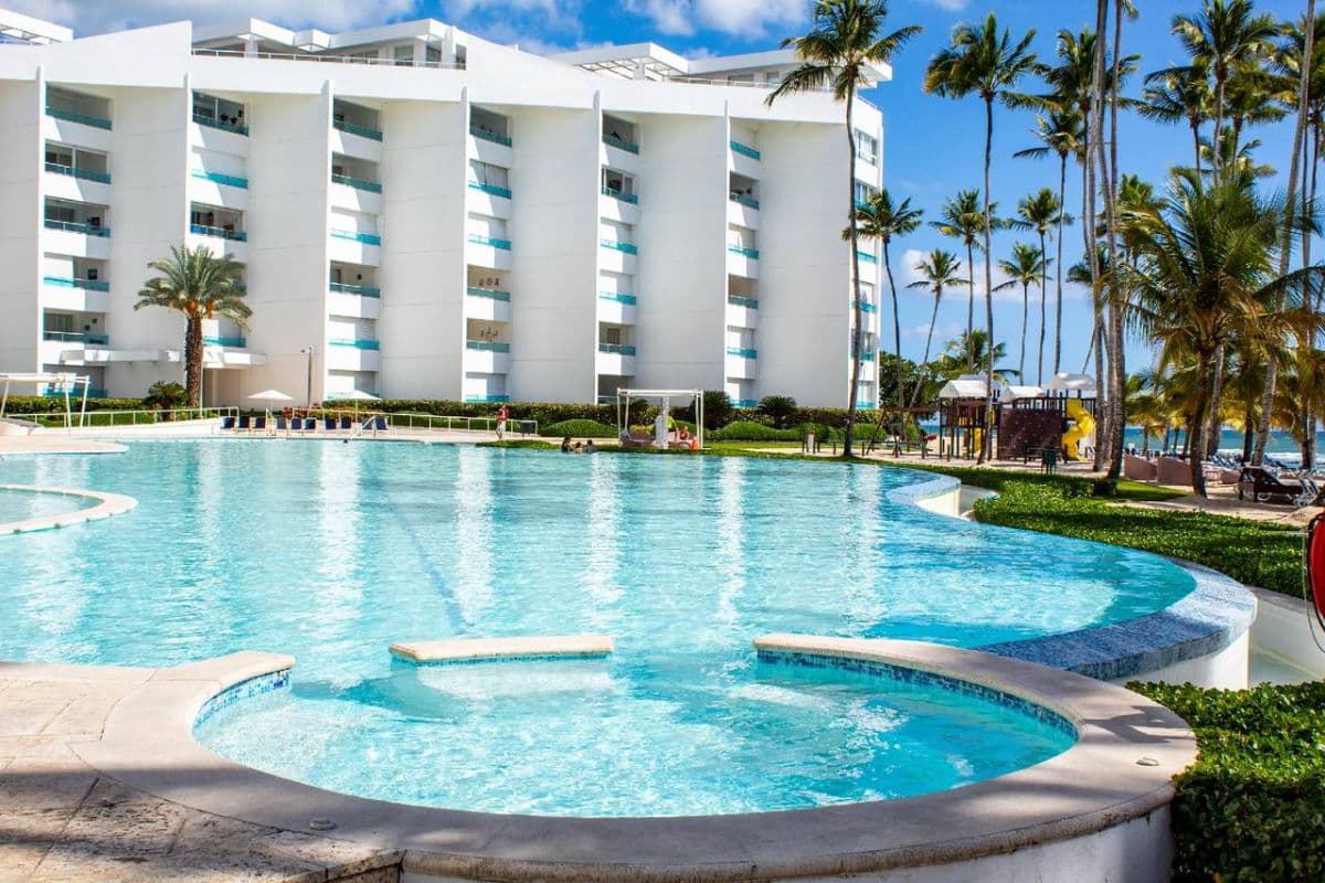 Luxury Beachfront Apartment for Sale in Juan Dolio – Ocean View Condo in Marbella with High Investment Potential - Image 2