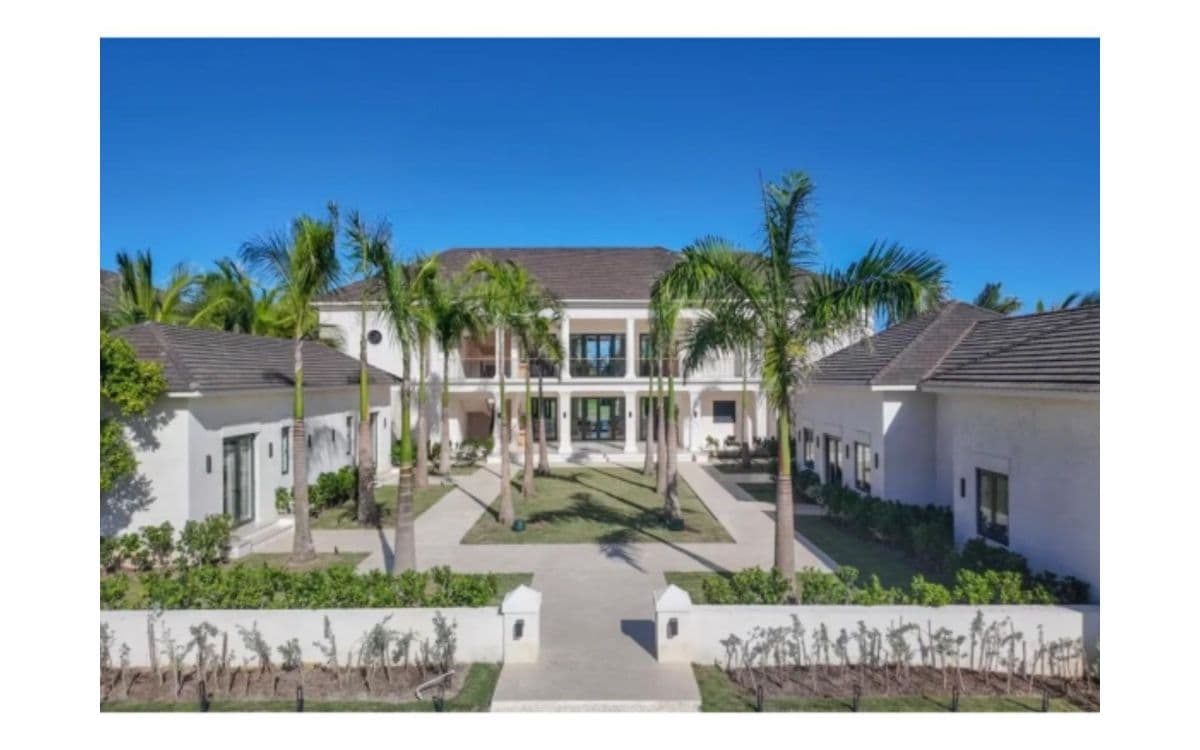 Ultimate Tropical Living: Massive 7-BR Lakeview Villa at Corales, Punta Cana Resort - Image 3