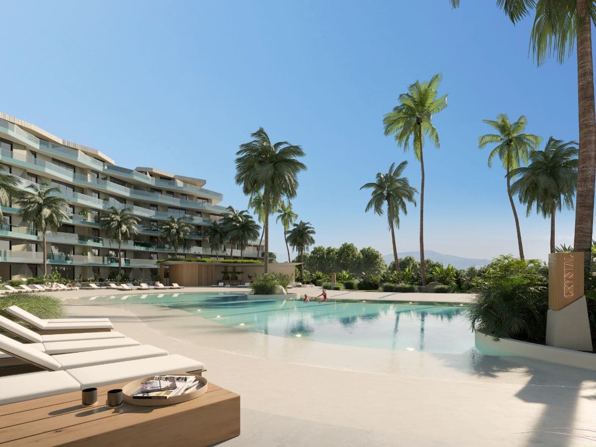Ground-Floor Living with Golf & Pool Views in Cap Cana - Image 1