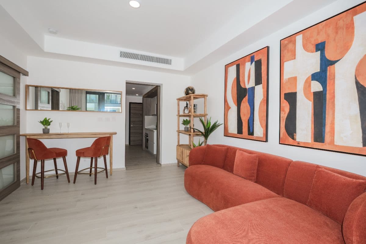 Beachfront Investment Opportunity with Private Beach – Turnkey 1-Bedroom Unit - Image 5