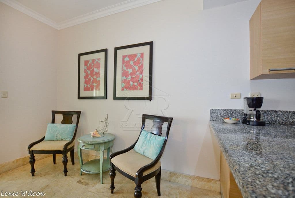 BEACH RESIDENCY 2 BEDROOM OCEAN VIEW - Image 4