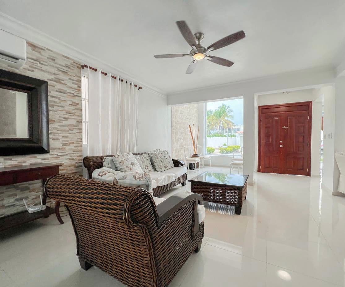 Villa for sales | 3 Bedrooms | two blocks from the Beach | Gated Community | Moderm - Image 2