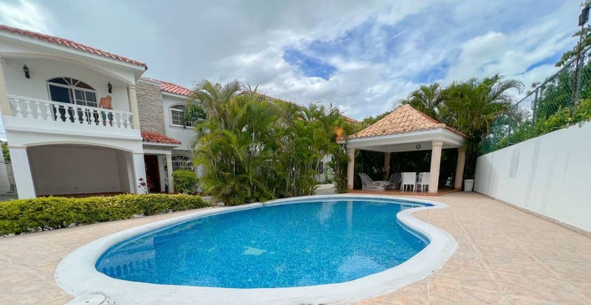 Villa for sales | 3 Bedrooms | two blocks from the Beach | Gated Community | Moderm - Image 3