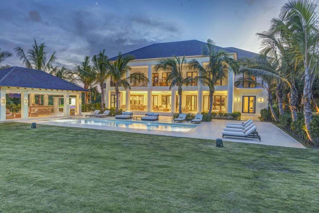 7-Bedroom Corales Villa with Golf Views & Private Beach Access