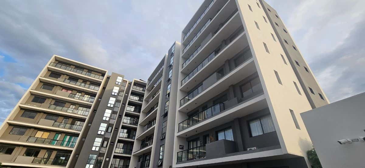 Apartamentos En Av. Hispanoamericana