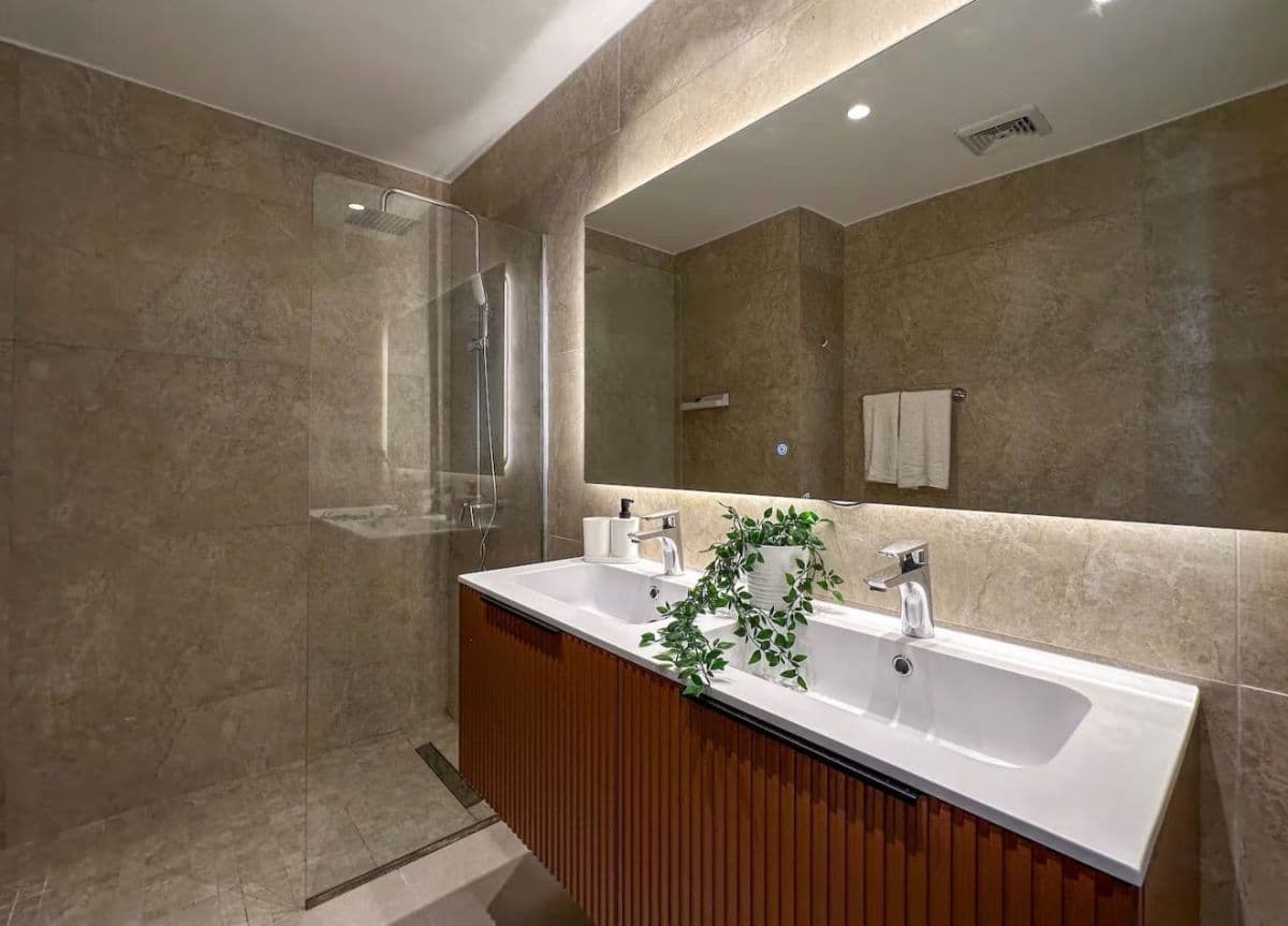 Apartamento Listo Amueblado de 2 Habitaciones en Los Corales Punta Cana con CONFOTUR - MontBell Enterprises - Image 2