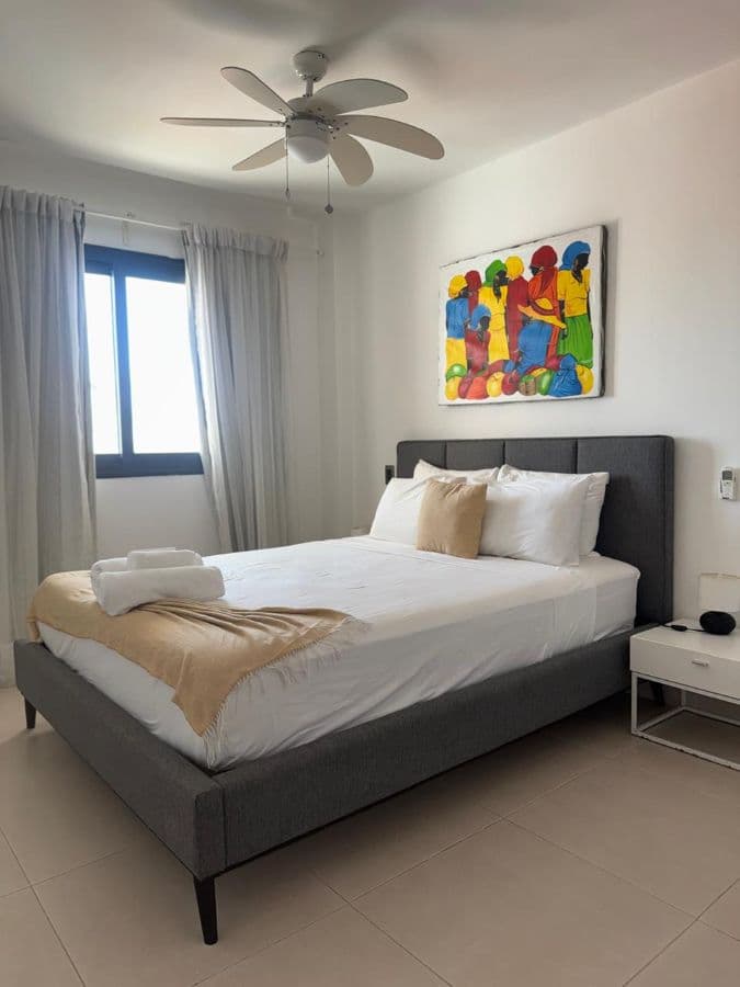 Fully Furnished 2-Bedroom Apartment in Los Corales - Image 4