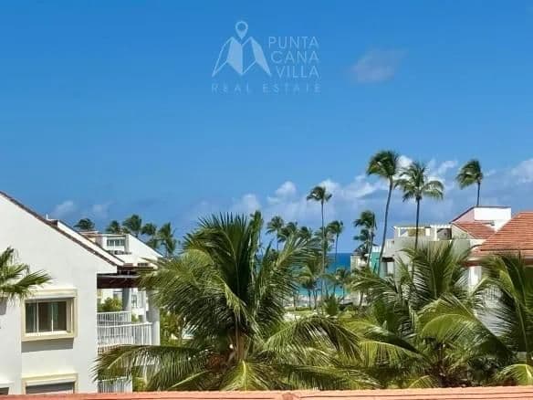 Beachfront 2-Bedroom Penthouse Available in Playa Turquesa, Bávaro – Prime Punta Cana Real Estate Opportunity - Image 2