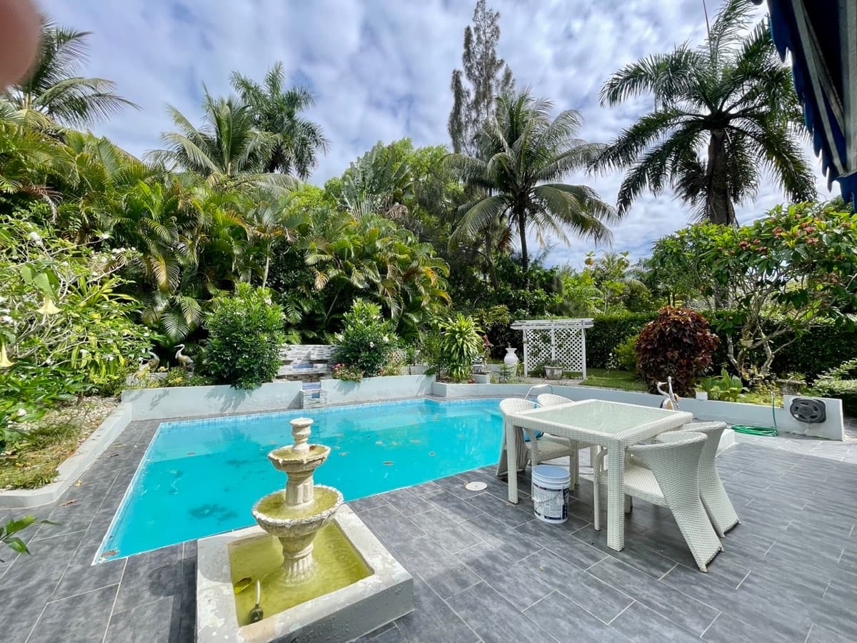 Charming Tropical Villa in a Peaceful Gated Community - Living Surrounded by Nature - Image 4
