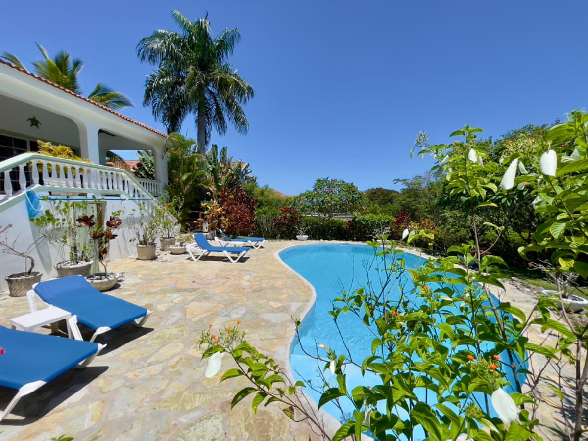 Experience refined Caribbean living in this spacious 4-bedroom villa designed for comfort, privacy, and effortless indoor-outdoor living - Image 4