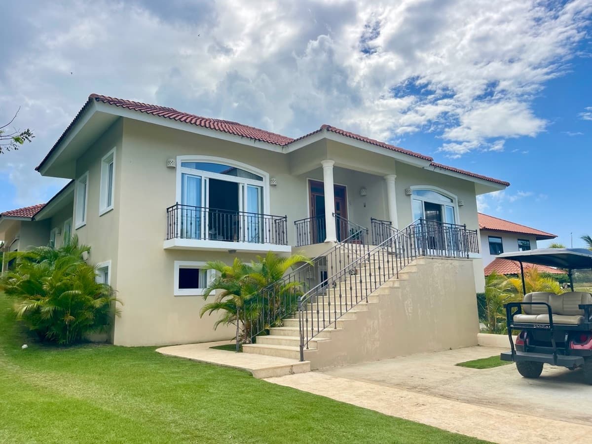 Refined Caribbean Living in a Prime Coastal Location - Image 2